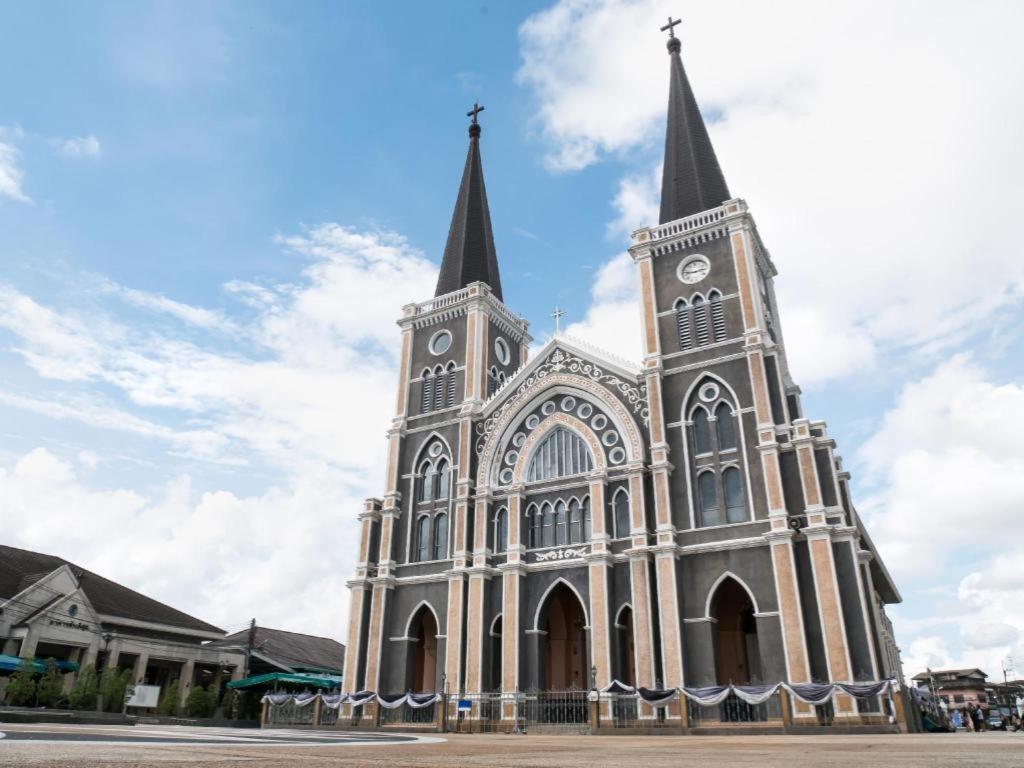 Chanthaburi Center Esterno foto